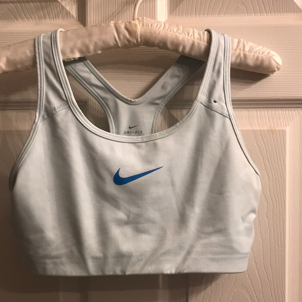 Nike sports Bra